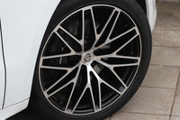 2025 Porsche MACAN 