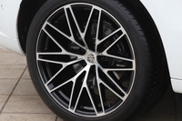 2025 Porsche MACAN 