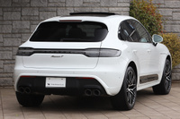 2025 Porsche MACAN 