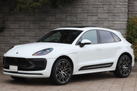 2025 Porsche MACAN 