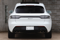 2025 Porsche MACAN 