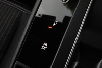 2025 Porsche MACAN 