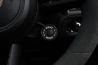 2025 Porsche MACAN 