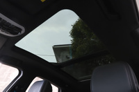 2025 Porsche MACAN 