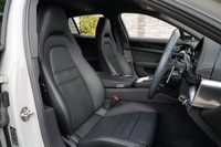 2023 Porsche PANAMERA null