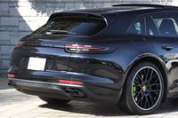 2018 Porsche PANAMERA 