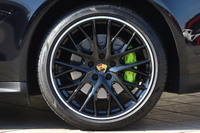 2018 Porsche PANAMERA 