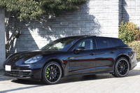 2018 Porsche PANAMERA 