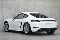 2018 Porsche 718 CAYMAN null