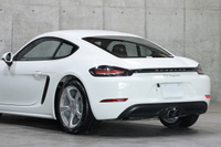 2018 Porsche 718 CAYMAN null