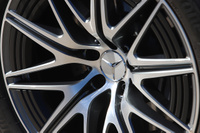 2025 Mercedes-AMG glc-class null