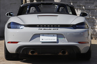 2021 Porsche 718 BOXSTER 