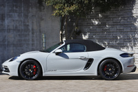 2021 Porsche 718 BOXSTER 