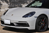 2021 Porsche 718 BOXSTER 