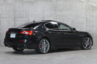 2017 Maserati GHIBLI null