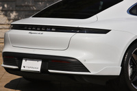 2023 Porsche Taycan 