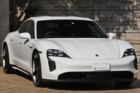 2023 Porsche Taycan 