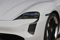 2023 Porsche Taycan 