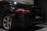 2013 Porsche PANAMERA null