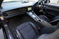 2013 Porsche PANAMERA null