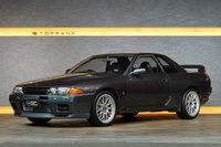 1990 Nissan SKYLINE GT-R BNR32 R32 Skyline GT-R, NISMO Seat Covers, N1 Style Headlights, NISMO Old Logo Tower Bar
