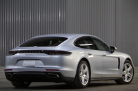 2021 Porsche PANAMERA 