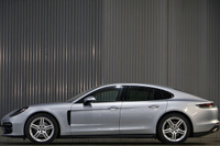 2021 Porsche PANAMERA 