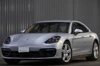 2021 Porsche PANAMERA 