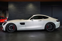 2017 Mercedes-AMG GT null