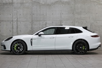 2018 Porsche PANAMERA null