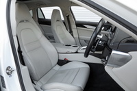 2018 Porsche PANAMERA null