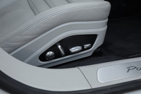 2018 Porsche PANAMERA null