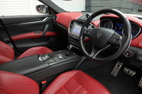 2017 Maserati GHIBLI null