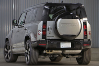 2025 Land Rover DEFENDER null