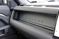 2025 Land Rover DEFENDER null