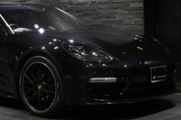 2018 Porsche PANAMERA null