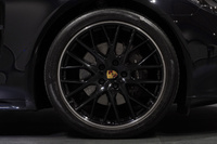 2018 Porsche PANAMERA null