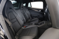 2018 Porsche PANAMERA null