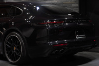 2018 Porsche PANAMERA null