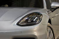2018 Porsche PANAMERA 