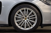 2018 Porsche PANAMERA 