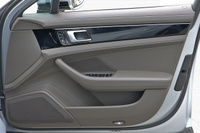 2018 Porsche PANAMERA 