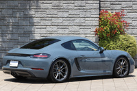 2017 Porsche 718 CAYMAN null