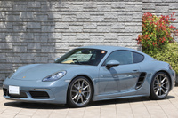 2017 Porsche 718 CAYMAN null
