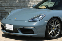2017 Porsche 718 CAYMAN null