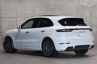 2019 Porsche CAYENNE null