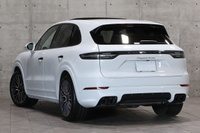 2019 Porsche CAYENNE null