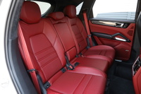 2019 Porsche CAYENNE null