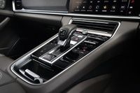 2022 Porsche PANAMERA null