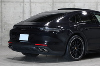2022 Porsche PANAMERA null